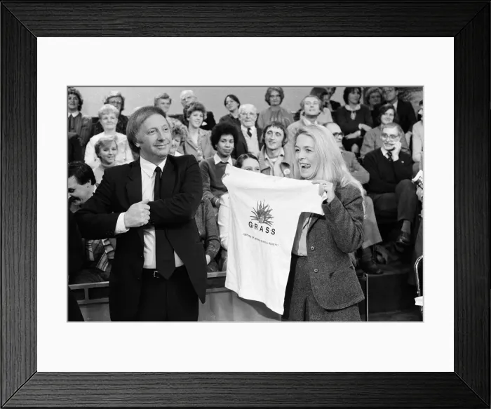 Framed Print : Miners leader Arthur Scargill faced questions from an audience selected by a leading Framed Print : Miners leader Arthur Scargill faced questions from an audience selected by a leading