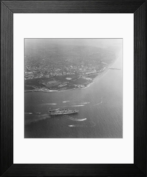 Framed Print : The main body of the Royal Navy Task force that is going to the Falklands set sail Framed Print : The main body of the Royal Navy Task force that is going to the Falklands set sail