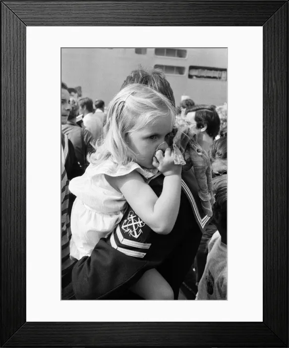 Framed Print : The carrier HMS Invincible sailed home from the Falklands to a tumultuous welcome