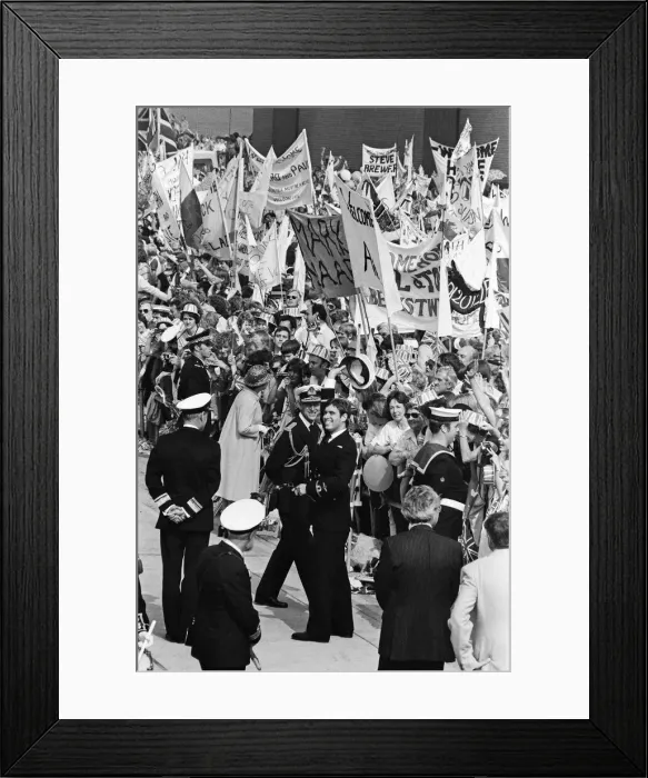 Framed Print : The carrier HMS Invincible sailed home from the Falklands to a tumultuous welcome Framed Print : The carrier HMS Invincible sailed home from the Falklands to a tumultuous welcome