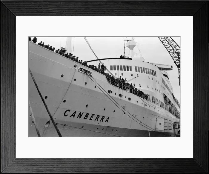 Framed Print : Britains luxury cruise liner Canberra sets sail from Southampton with its cargo of Framed Print : Britains luxury cruise liner Canberra sets sail from Southampton with its cargo of