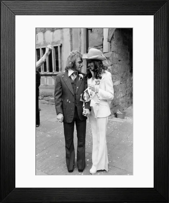 Framed Print : Freddie Starr and his bride Sandy Morgan after their marriage at a Registry Office in Framed Print : Freddie Starr and his bride Sandy Morgan after their marriage at a Registry Office in