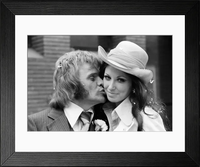 Framed Print : Freddie Starr and his bride Sandy Morgan after their marriage at a Registry Office in Framed Print : Freddie Starr and his bride Sandy Morgan after their marriage at a Registry Office in