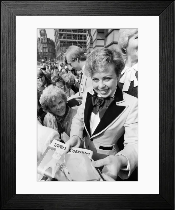 Framed Print : Jayne Torvill receives the Freedom of the City of Nottingham. 28th April 1983
