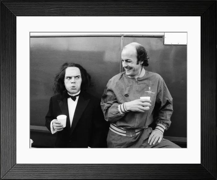 Framed Print : Freddie Starr, Comedian, at Wimbledon Football Club, to do some filming for his TV show