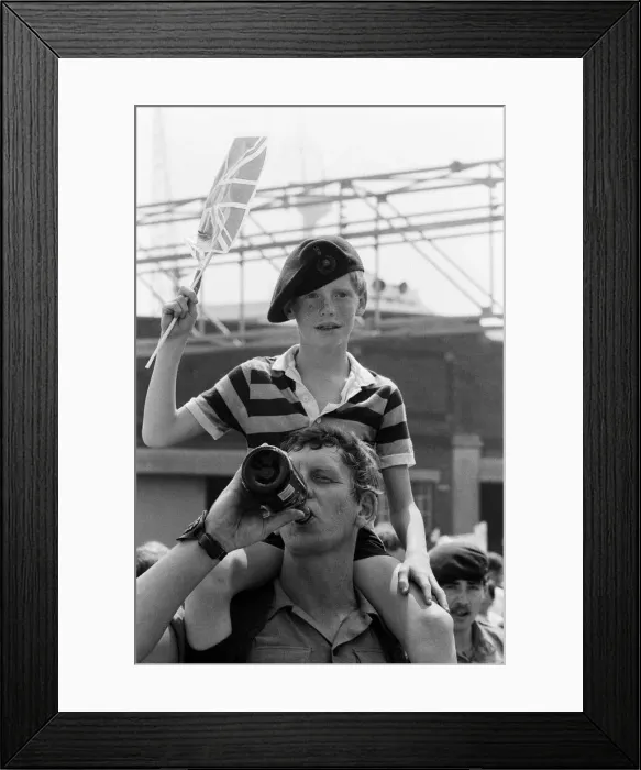 Framed Print : The cruise ship Canberra arrives back at her berth in Southampton Docks