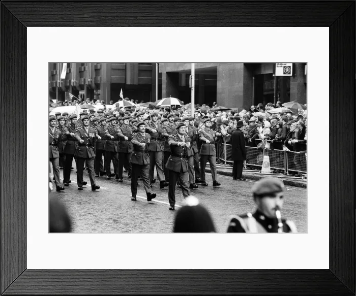 Framed Print : Falklands Victory Parade, London. 12th October 1982 Framed Print : Falklands Victory Parade, London. 12th October 1982