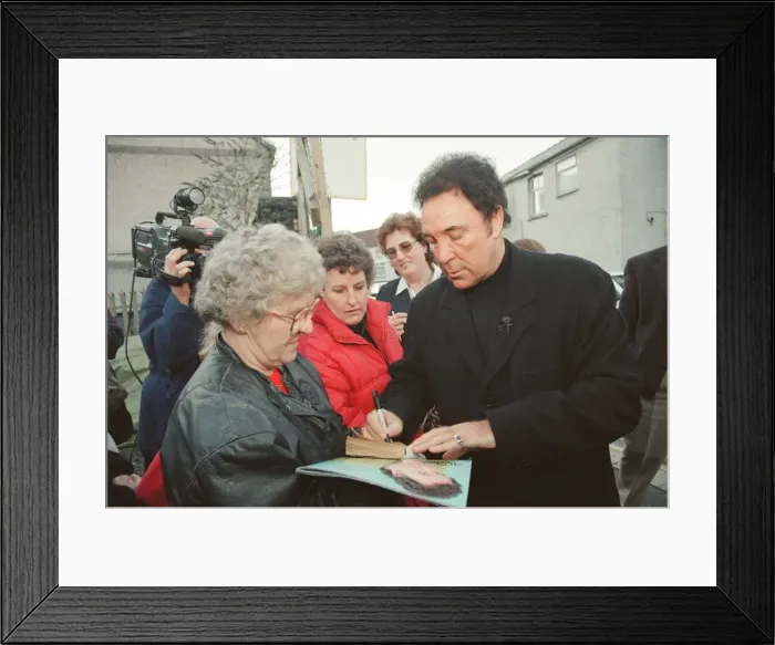 Framed Print : Tom Jones, (singer from Wales) arrives in Pontypridd, Glamorgan, South Wales Framed Print : Tom Jones, (singer from Wales) arrives in Pontypridd, Glamorgan, South Wales