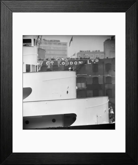 Framed Print : The wedding of Princess Margaret and Antony Armstrong-Jones Framed Print : The wedding of Princess Margaret and Antony Armstrong-Jones