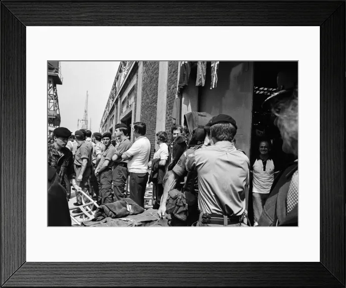 Framed Print : The cruise ship Canberra arrives back at her berth in Southampton Docks Framed Print : The cruise ship Canberra arrives back at her berth in Southampton Docks