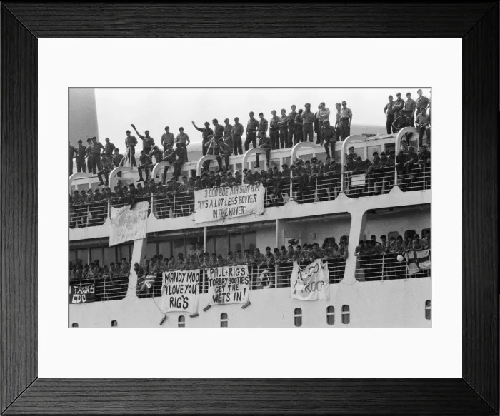 Framed Print : The cruise ship Canberra arrives back at her berth in Southampton Docks Framed Print : The cruise ship Canberra arrives back at her berth in Southampton Docks