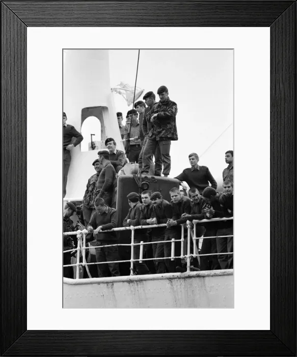 Framed Print : Britains luxury cruise liner Canberra sets sail from Southampton with its cargo of Framed Print : Britains luxury cruise liner Canberra sets sail from Southampton with its cargo of