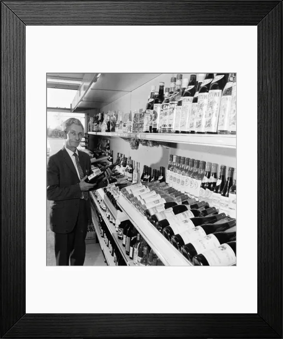 Framed Print : Hintons Supermarket, Whitehouse Farm, Bishopton Road, Stockton-on-Tees, Circa 1972 Framed Print : Hintons Supermarket, Whitehouse Farm, Bishopton Road, Stockton-on-Tees, Circa 1972