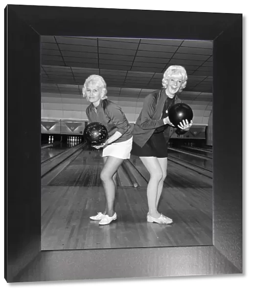 Women Bowlers, Teesside, Circa 1972. Pictures captioned Dolly Bird Bowlers