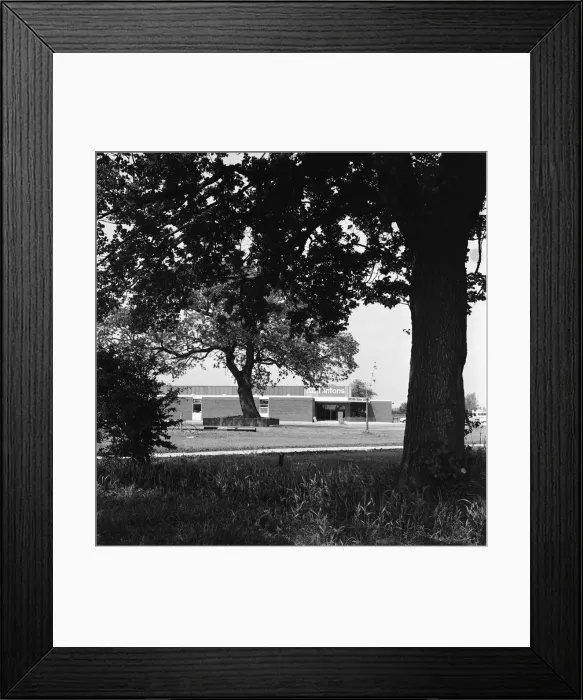 Framed Print : Hintons Supermarket, Whitehouse Farm, Bishopton Road, Stockton-on-Tees, Circa 1972 Framed Print : Hintons Supermarket, Whitehouse Farm, Bishopton Road, Stockton-on-Tees, Circa 1972