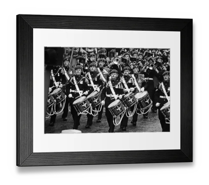 Framed Print : Falklands Victory Parade, London. 12th October 1982 Framed Print : Falklands Victory Parade, London. 12th October 1982