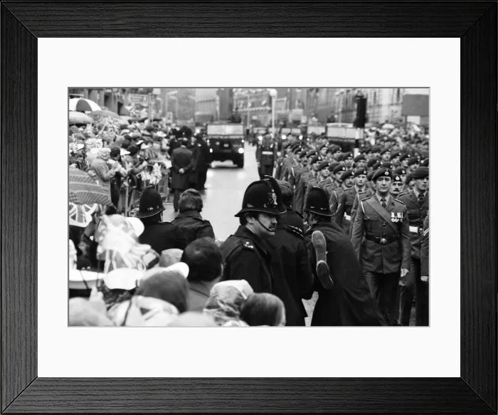 Framed Print : Falklands Victory Parade, London. Police remove trouble makers. 12th October 1982 Framed Print : Falklands Victory Parade, London. Police remove trouble makers. 12th October 1982