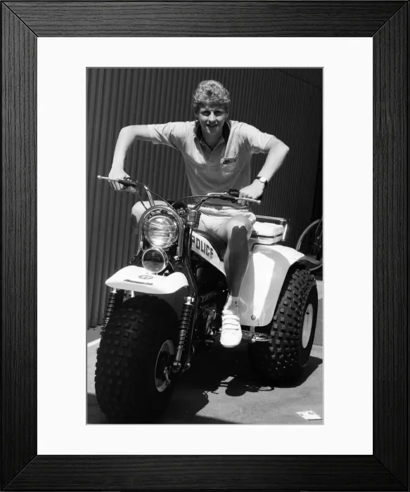 Framed Print : The 1984 Summer Olympics in Los Angeles. Steve Cram. August 1984 Framed Print : The 1984 Summer Olympics in Los Angeles. Steve Cram. August 1984