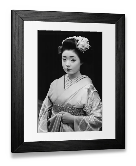 Framed Print : Geisha girl, Katsuno, pictured outside her Geisha House in Kyoto, Japan, 8th March 1982