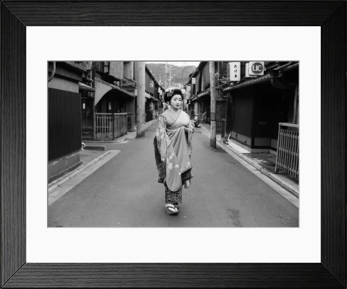 Framed Print : Geisha girl, Katsuno, pictured outside her Geisha House in Kyoto, Japan, 8th March 1982 Framed Print : Geisha girl, Katsuno, pictured outside her Geisha House in Kyoto, Japan, 8th March 1982