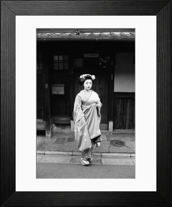 Framed Print : Geisha girl, Katsuno, pictured outside her Geisha House in Kyoto, Japan, 8th March 1982 Framed Print : Geisha girl, Katsuno, pictured outside her Geisha House in Kyoto, Japan, 8th March 1982