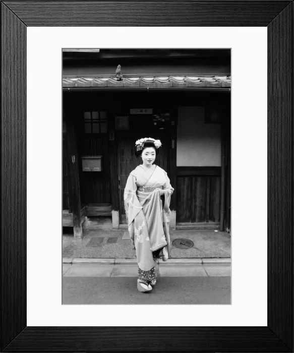 Framed Print : Geisha girl, Katsuno, pictured outside her Geisha House in Kyoto, Japan, 8th March 1982 Framed Print : Geisha girl, Katsuno, pictured outside her Geisha House in Kyoto, Japan, 8th March 1982