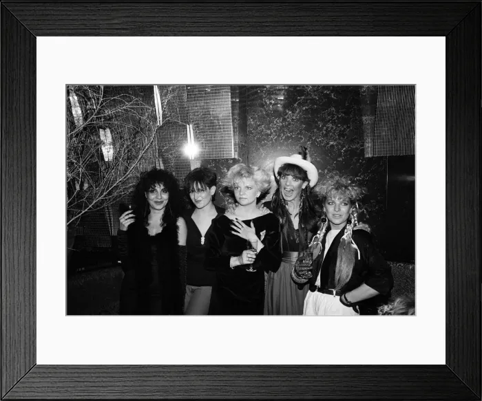 Framed Print : Top of the Pops 1000th programme party. Pictured, guests at the party at The Gardens Framed Print : Top of the Pops 1000th programme party. Pictured, guests at the party at The Gardens