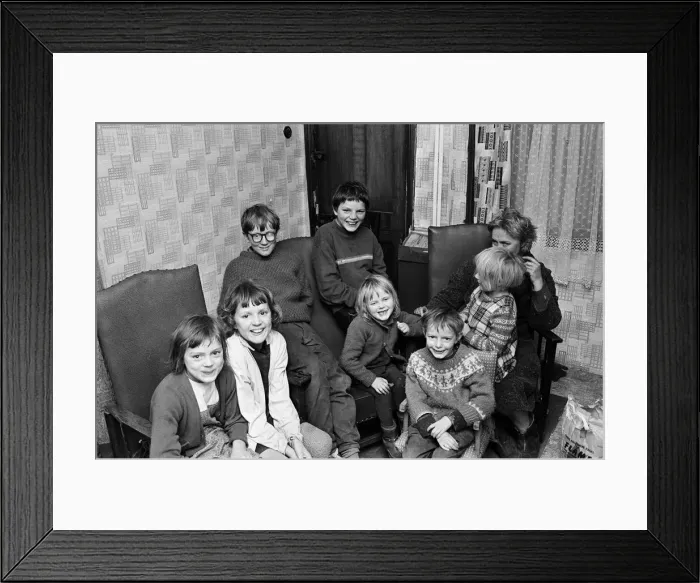 Framed Print : Mrs Parton and family in Small Heath. 25th November 1969 Framed Print : Mrs Parton and family in Small Heath. 25th November 1969