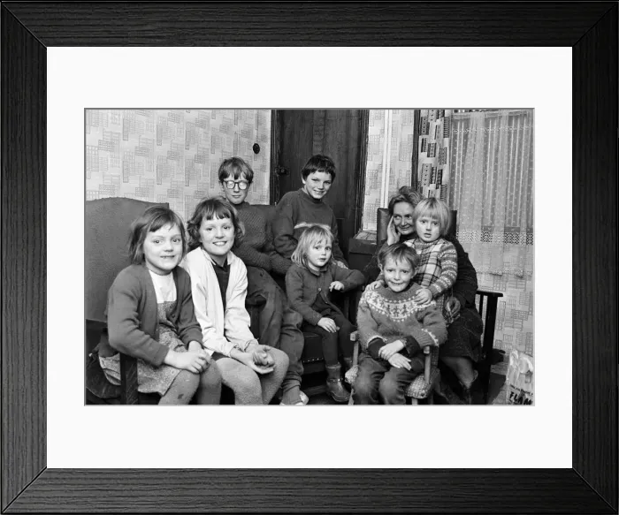 Framed Print : Mrs Parton and family in Small Heath. 25th November 1969 Framed Print : Mrs Parton and family in Small Heath. 25th November 1969