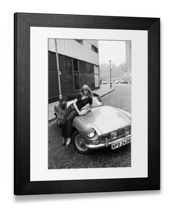 Framed Print : Model Charlotte Anne Curzon, aged 21, bought herself an MGB car Framed Print : Model Charlotte Anne Curzon, aged 21, bought herself an MGB car