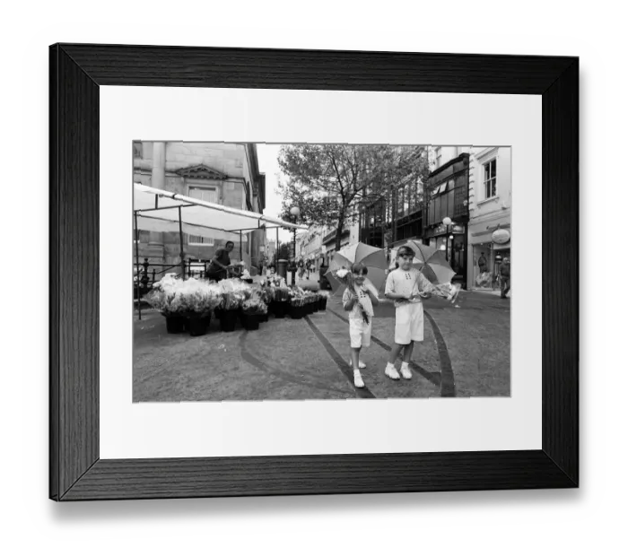 Framed Print : Morning views of Bold Street, Liverpool. 30th June 1992 Framed Print : Morning views of Bold Street, Liverpool. 30th June 1992
