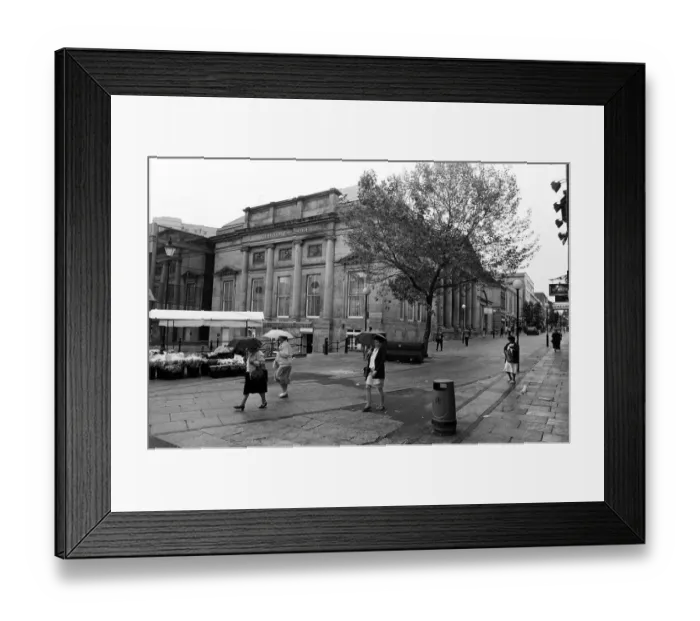 Framed Print : Morning views of Bold Street, Liverpool. 30th June 1992 Framed Print : Morning views of Bold Street, Liverpool. 30th June 1992