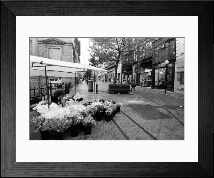 Framed Print : Morning views of Bold Street, Liverpool. 30th June 1992 Framed Print : Morning views of Bold Street, Liverpool. 30th June 1992