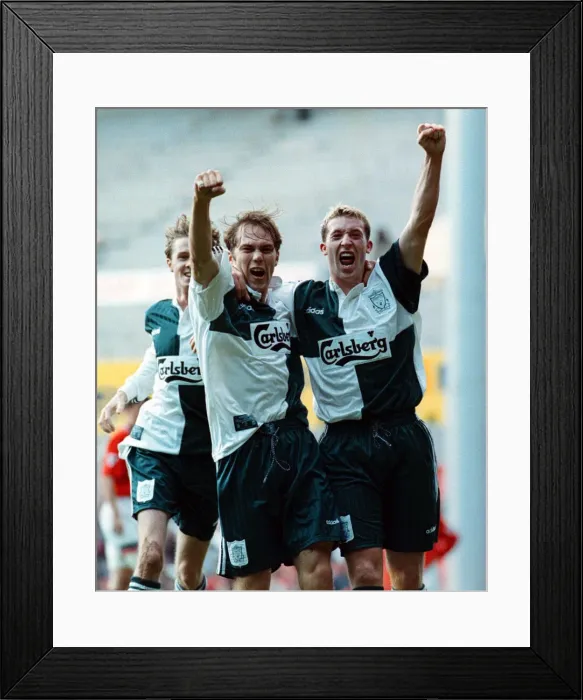 Framed Print : English Premier League match at Old Trafford. Manchester United 2 v Liverpool 2 Framed Print : English Premier League match at Old Trafford. Manchester United 2 v Liverpool 2