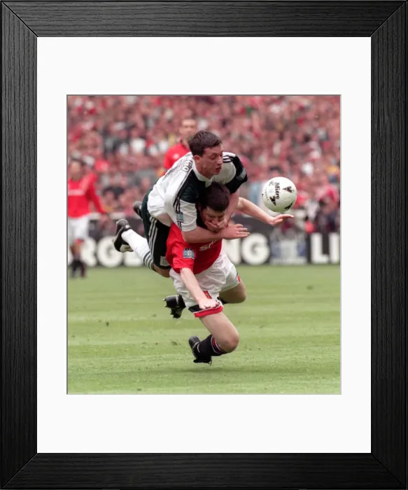 Framed Print : FA Cup Final at Wembley Stadium. Manchester United 1 v Liverpool 0 Framed Print : FA Cup Final at Wembley Stadium. Manchester United 1 v Liverpool 0