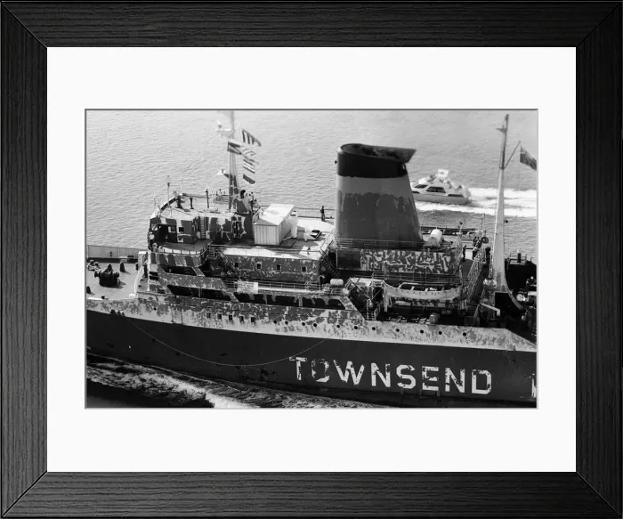 Framed Print : The return of the Europic Ferry from the Falklands War, Southampton. 17th July 1982