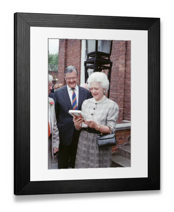 Framed Print : Mrs Barbara Bush, wife of the President of the USA, visits the Strand Adult Education Framed Print : Mrs Barbara Bush, wife of the President of the USA, visits the Strand Adult Education
