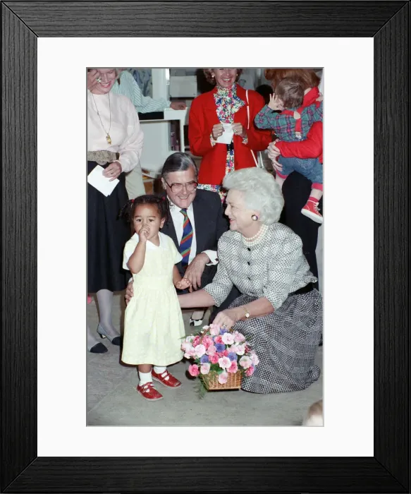 Framed Print : Mrs Barbara Bush, wife of the President of the USA, visits the Strand Adult Education Framed Print : Mrs Barbara Bush, wife of the President of the USA, visits the Strand Adult Education