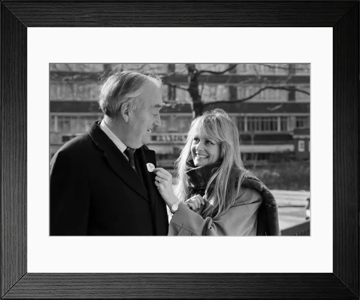 Framed Print : Viscount Whitelaw, often known as Willie Whitelaw, and Twiggy attending the launch of a Framed Print : Viscount Whitelaw, often known as Willie Whitelaw, and Twiggy attending the launch of a