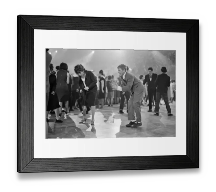 Framed Print : Ready Steady Go - Teenage TV pop music and dancing show on ATV TV from 1963-1966