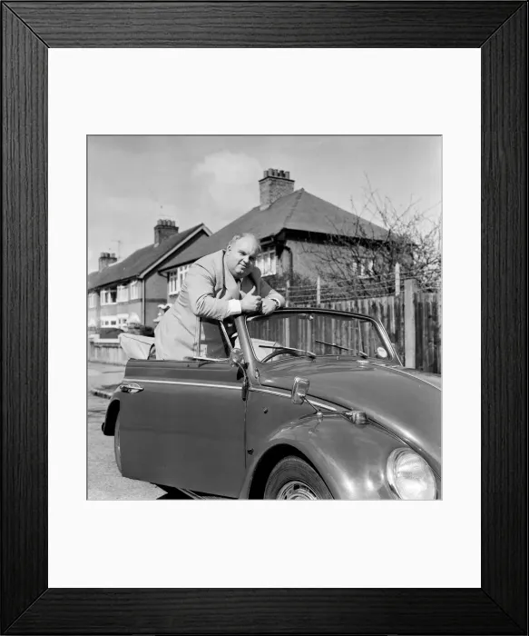 Framed Print : Mr George Gilliland of Bebington, Cheshire, with his 1964 VW which has done 100, 000 miles Framed Print : Mr George Gilliland of Bebington, Cheshire, with his 1964 VW which has done 100, 000 miles