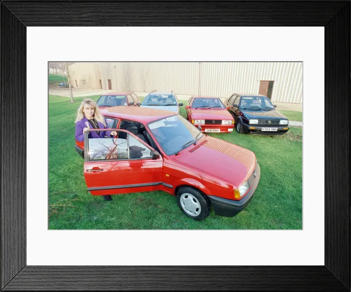 Framed Print : A Volkswagen Polo 1. 3 GL Hatchback. 16th January 1991 Framed Print : A Volkswagen Polo 1. 3 GL Hatchback. 16th January 1991
