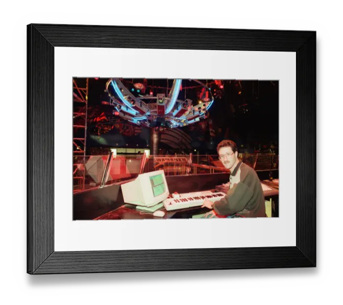 Framed Print : Visage Nightclub in Stockton High Street, Wednesday 27th September 1995