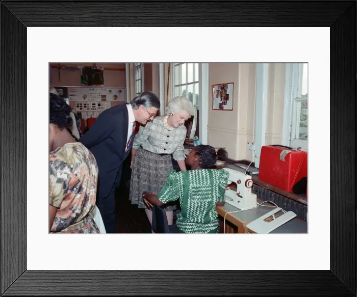 Framed Print : Mrs Barbara Bush, wife of the President of the USA, visits the Strand Adult Education Framed Print : Mrs Barbara Bush, wife of the President of the USA, visits the Strand Adult Education