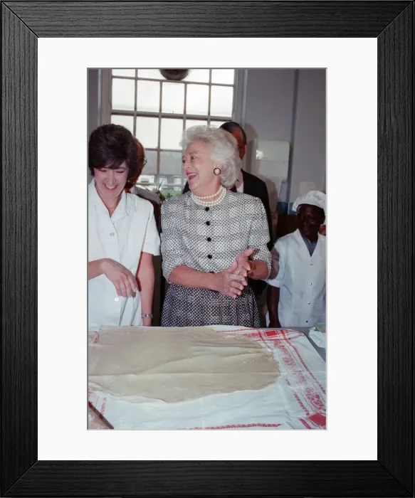 Framed Print : Mrs Barbara Bush, wife of the President of the USA, visits the Strand Adult Education Framed Print : Mrs Barbara Bush, wife of the President of the USA, visits the Strand Adult Education