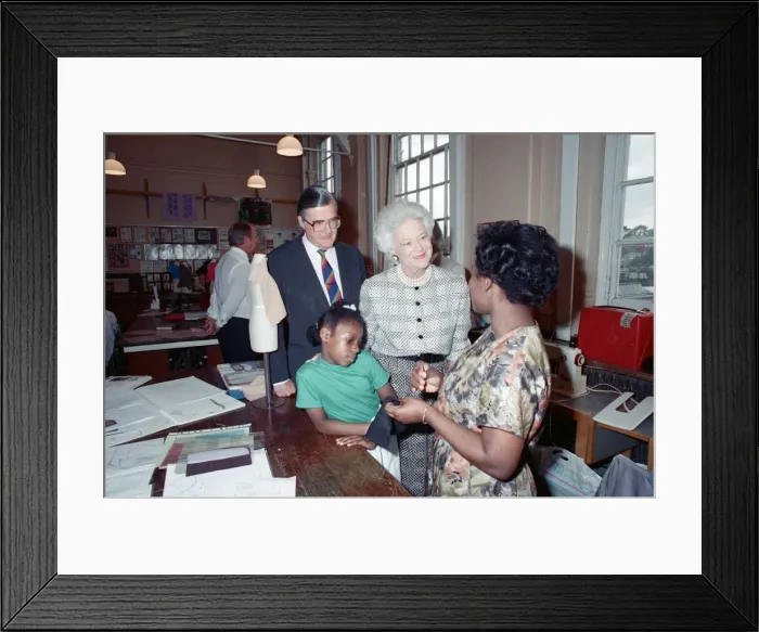 Framed Print : Mrs Barbara Bush, wife of the President of the USA, visits the Strand Adult Education Framed Print : Mrs Barbara Bush, wife of the President of the USA, visits the Strand Adult Education
