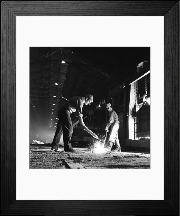 Framed Print : Steelworkers operating one of the open hearth furnaces at the Stocksbridge Steelworks Framed Print : Steelworkers operating one of the open hearth furnaces at the Stocksbridge Steelworks
