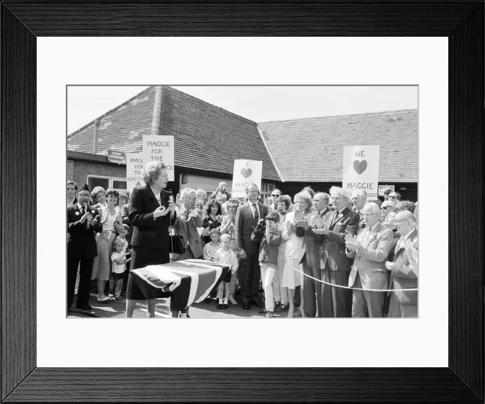 Framed Print : Prime Minister Margaret Thatcher campaigning in Ealing with Harry Greenway. 30th May 1987 Framed Print : Prime Minister Margaret Thatcher campaigning in Ealing with Harry Greenway. 30th May 1987