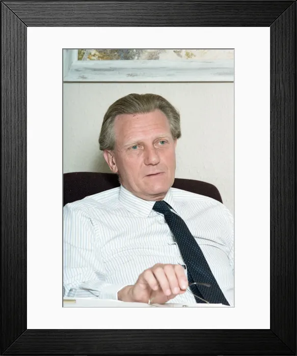 Framed Print : Politician Michael Heseltine promoting his book The Challenge of Europe Framed Print : Politician Michael Heseltine promoting his book The Challenge of Europe