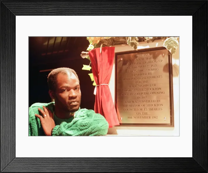 Framed Print : The Mall Nightclub in Stockton, Thursday 19th November 1992